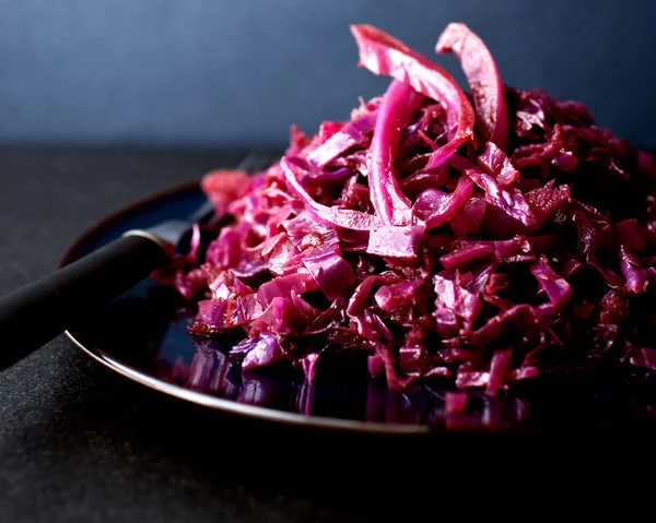 BEST CHRISTMAS RECIPES: RED CABBAGE WITH APPLE