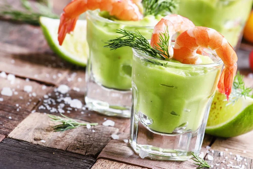 BEST CHRISTMAS RECIPES: AVOCADO SHOTS WITH PRAWNS