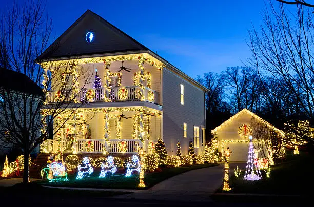 house Christmas lights