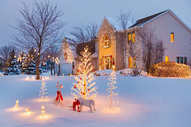 How To Decorate Your Garden for Christmas