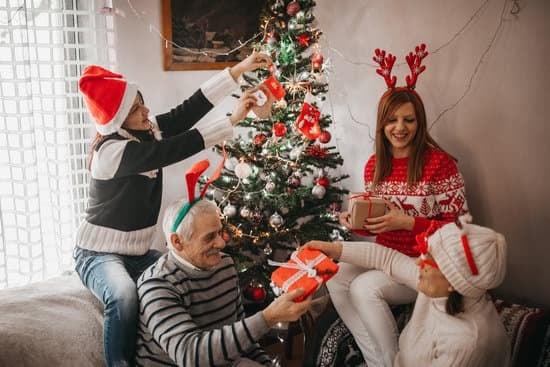 4 misconceptions about Christmas
